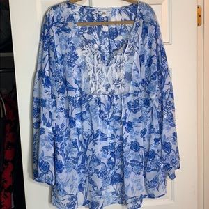 Blue floral flowy blouse